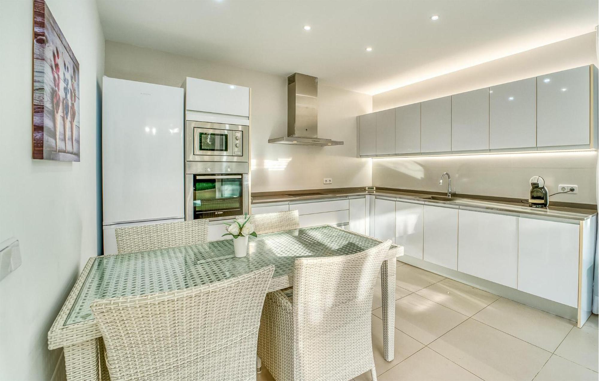 Ferienhaus Lovely In With Kitchen *