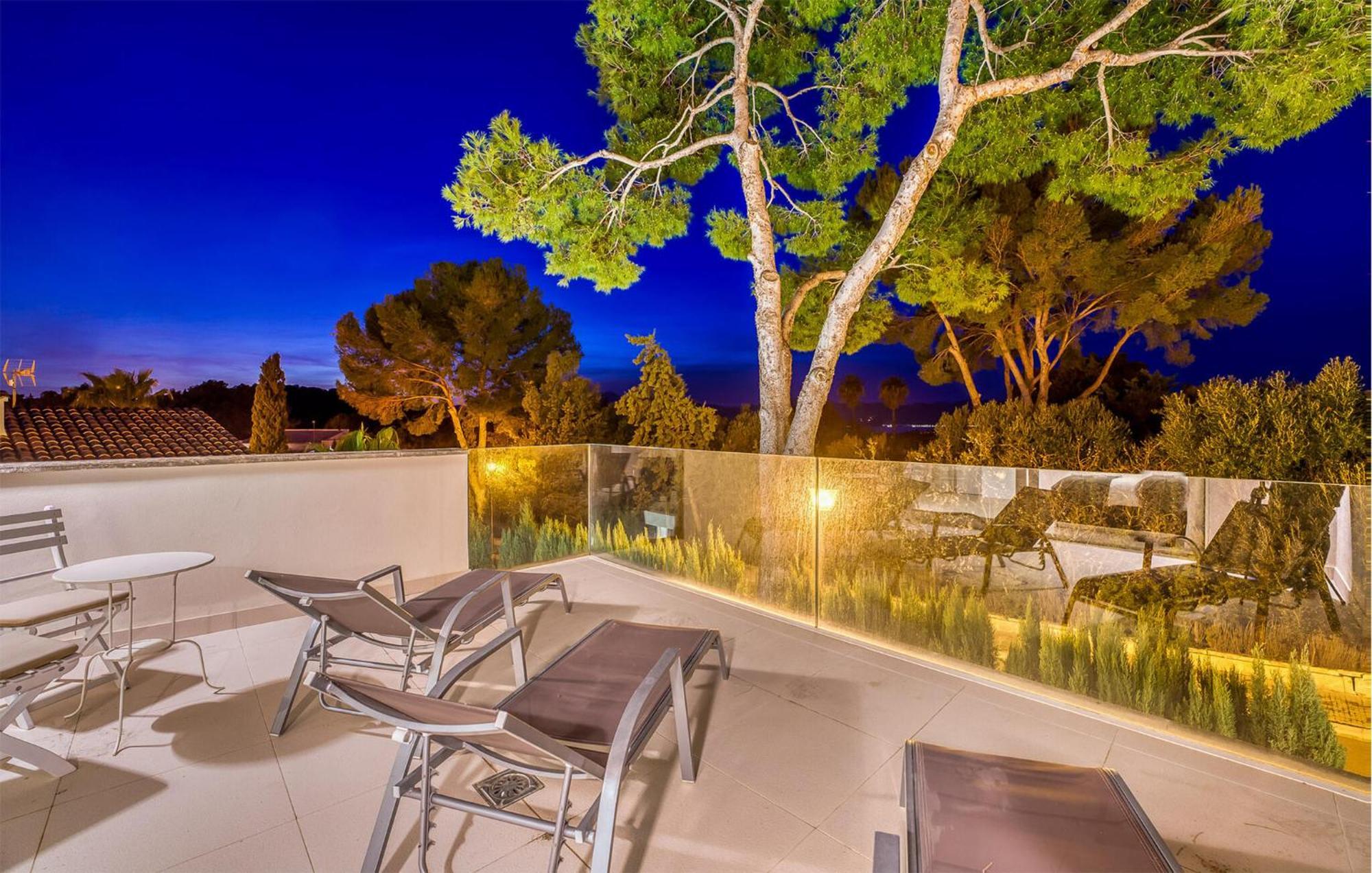 Ferienhaus Lovely In With Kitchen Alcúdia